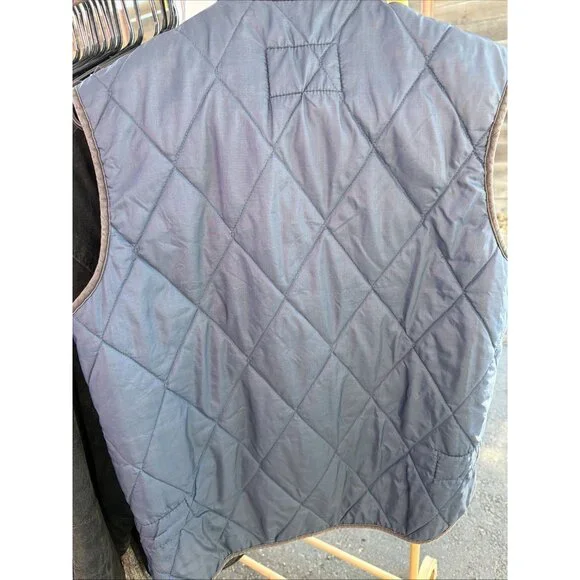 Levi’s Outerwear Vintage Vest - Picture 4 of 4